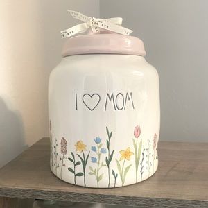 Rae Dunn I LOVE MOM Canister